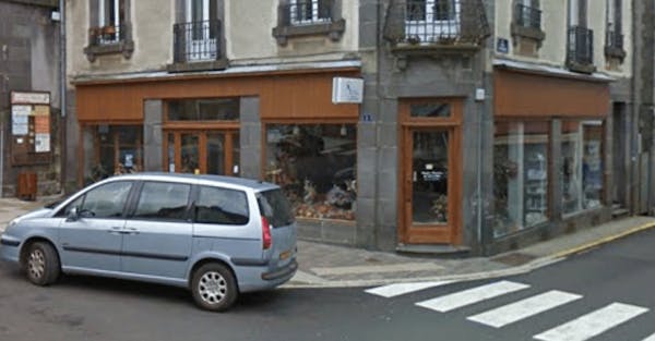 Photographie de la Pompes Funèbres Pan Lopez de Mauriac