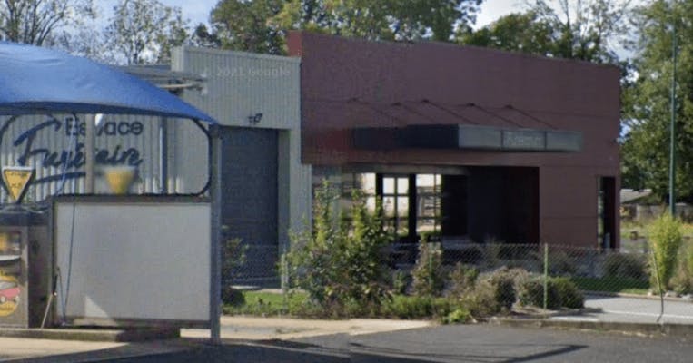 Photographie de la Pompes Funèbres Mallet de Pleaux