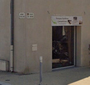 `photo de l'établissement de ${name}`