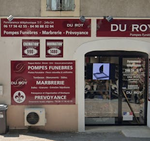 `photo de l'établissement de ${name}`