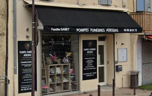 Photographie de la Pompes Funèbres Adessias de L'Isle-sur-la-Sorgue