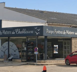 `photo de l'établissement de ${name}`