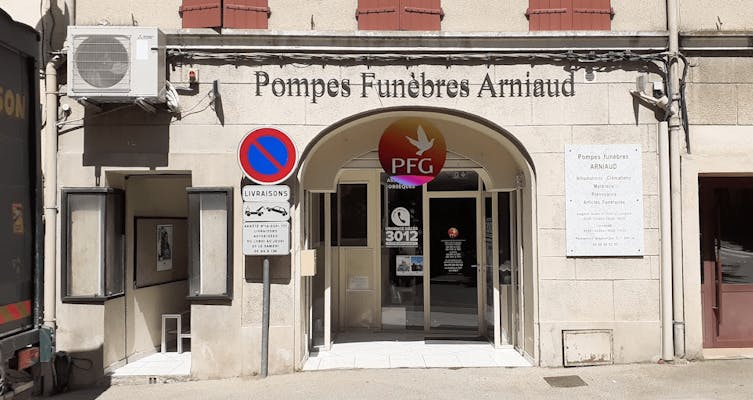 Photographie de la Pompes Funèbres et Marbrerie Arniaud - PFG de Pertuis