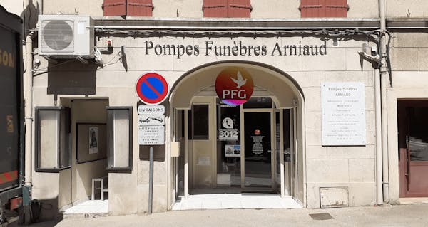 Photographie de la Pompes Funèbres et Marbrerie Arniaud - PFG de Pertuis