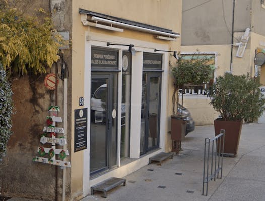 Photographie de la Pompes Funèbres Vallis Clausa Robert de Vedène