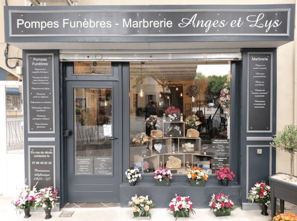 Photographie de la Pompes Funèbres Marbrerie Anges et Lys de Violès