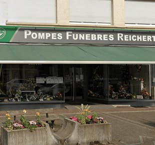 `photo de l'établissement de ${name}`