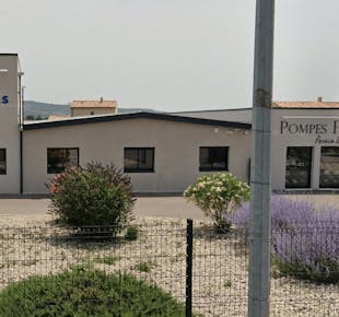 `photo de l'établissement de ${name}`