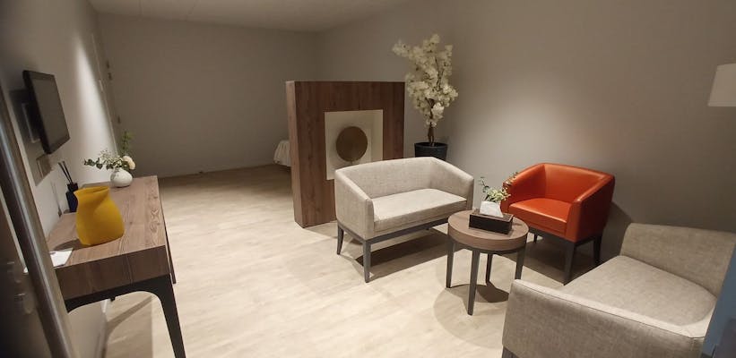 Photographie de la premier salon DE SÉNÉ