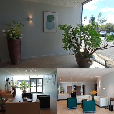 Photographie de la salle d'attente DE SÉNÉ 

