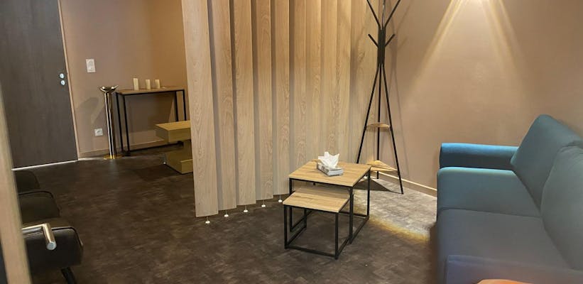 Photo d'un premier salon de Pompes Funèbres Marbrerie Gandy