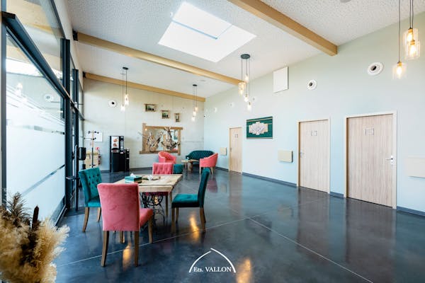 Photographie de la salle d'attente de Loriol