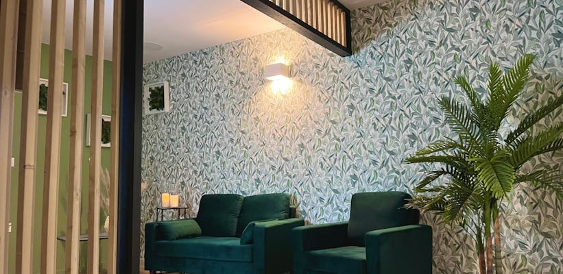 Photo d'un premier salon de Pompes Funèbres et Marbrerie RIVIÈRE de Rouxmesnil-Bouteilles