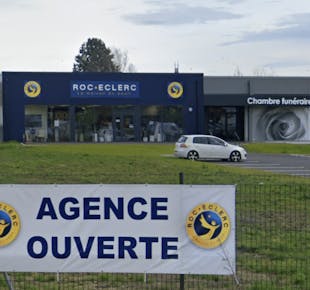 `photo de l'établissement de ${name}`