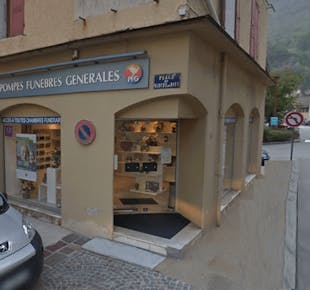 `photo de l'établissement de ${name}`