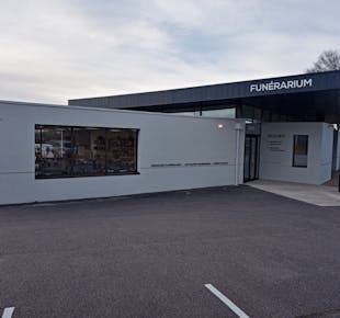 `photo de l'établissement de ${name}`