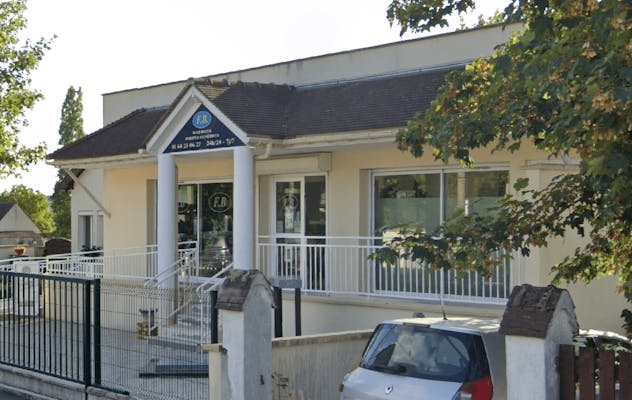 Photographie de la FB Marbrier - Pompes Funèbres de Champagne-sur-Seine