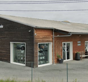 `photo de l'établissement de ${name}`
