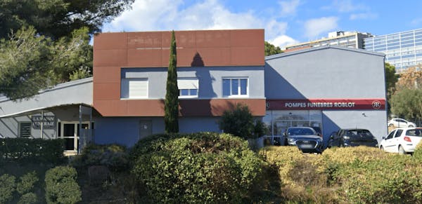 Photographie de la Pompes Funèbres Roblot de Nîmes