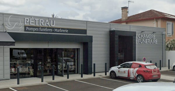 Photographie de la Pompes Funèbres Petrau de Dax