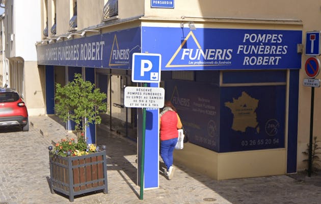 Photographie de la Pompes Funèbres Marbrerie Jean-Pierre ROBERT d'Ay