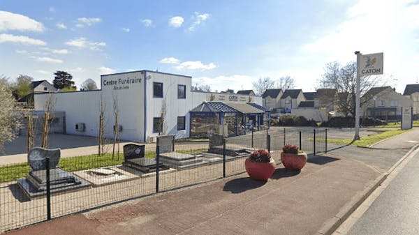 Photographie de la Pompes Funèbres Caton sur la Chapelle Saint Mesmin