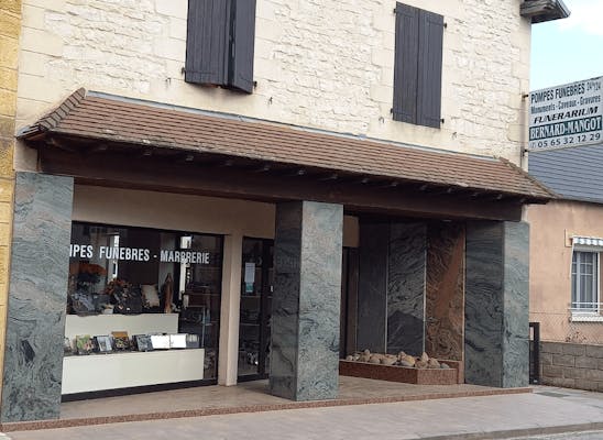 Photographie de la Pompes Funèbres Bernard Mangot de Les Quatre-Routes-du-Lot
