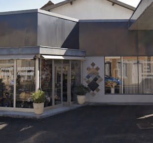 `photo de l'établissement de ${name}`