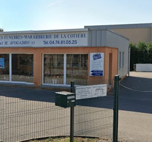 `photo de l'établissement de ${name}`