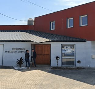 `photo de l'établissement de ${name}`