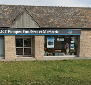 `photo de l'établissement de ${name}`