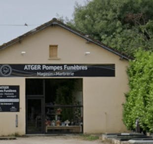 `photo de l'établissement de ${name}`