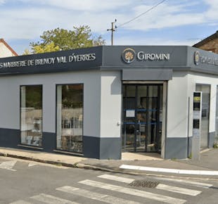 `photo de l'établissement de ${name}`