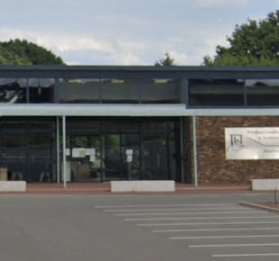 `photo de l'établissement de ${name}`