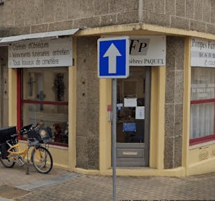 `photo de l'établissement de ${name}`