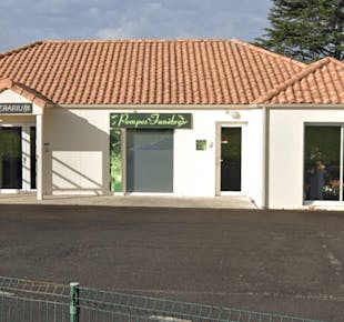 `photo de l'établissement de ${name}`