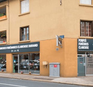 `photo de l'établissement de ${name}`