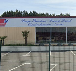 `photo de l'établissement de ${name}`