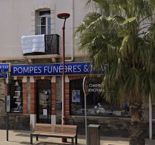`photo de l'établissement de ${name}`