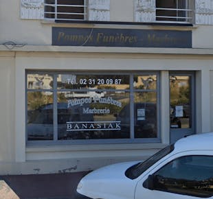 `photo de l'établissement de ${name}`