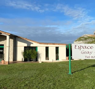 `photo de l'établissement de ${name}`