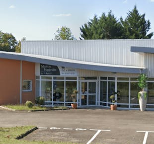 `photo de l'établissement de ${name}`