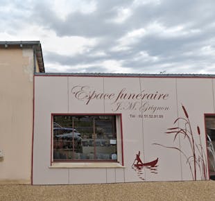 `photo de l'établissement de ${name}`