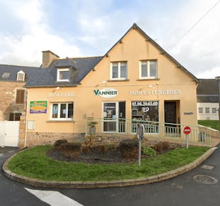 `photo de l'établissement de ${name}`