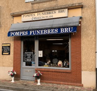 `photo de l'établissement de ${name}`