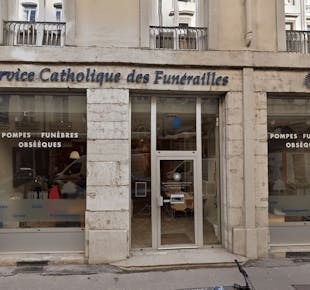 `photo de l'établissement de ${name}`