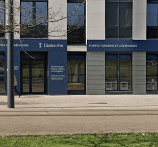 `photo de l'établissement de ${name}`