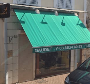 `photo de l'établissement de ${name}`