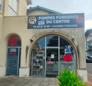 `photo de l'établissement de ${name}`