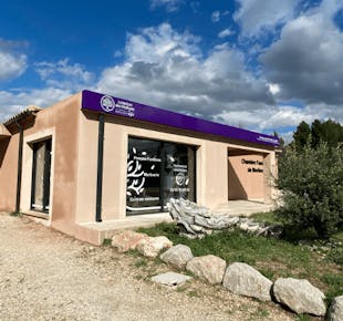 `photo de l'établissement de ${name}`